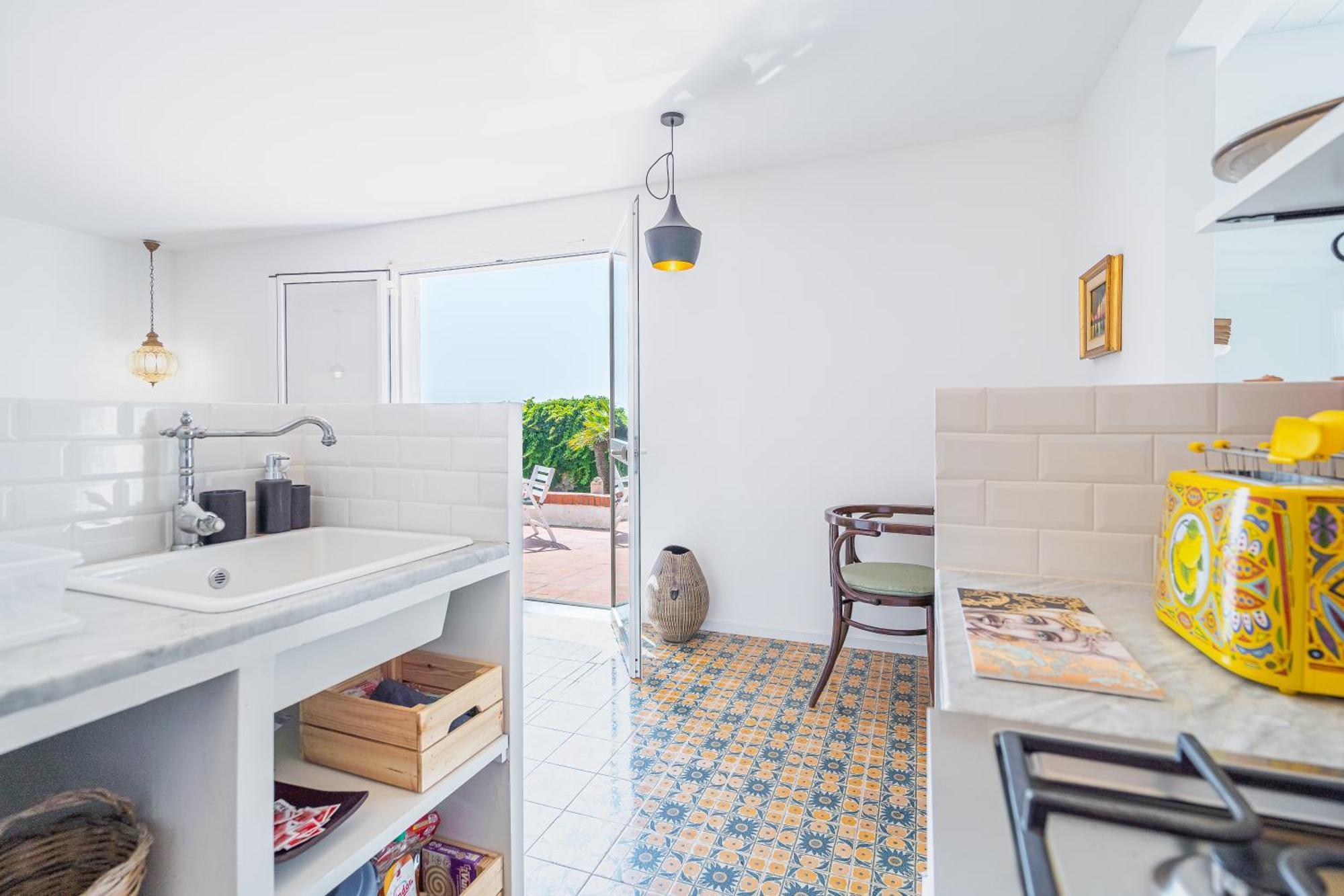 Prima Luce Sul Mare Apartment *